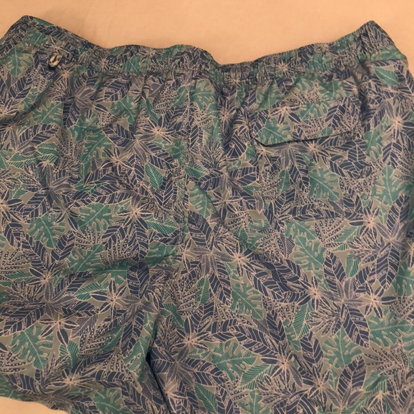 Swim suit - Picture 4 of 4